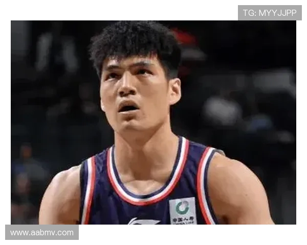 陈国豪经纪人称多队有意他常上虎扑关注球迷评价备战新赛季引热议