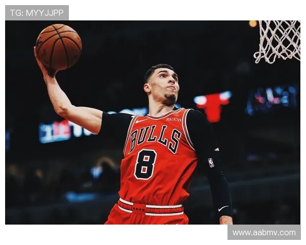 张博源:伊利诺伊比赛风格与我高度契合擅长投篮冲筐和传球技巧